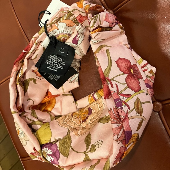 GUCCI-GG FLORA PRINT HEAD BAND-NWT - Picture 4 of 4